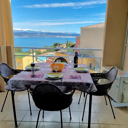 Petit Ecrin Vue Et Montagne דירה *